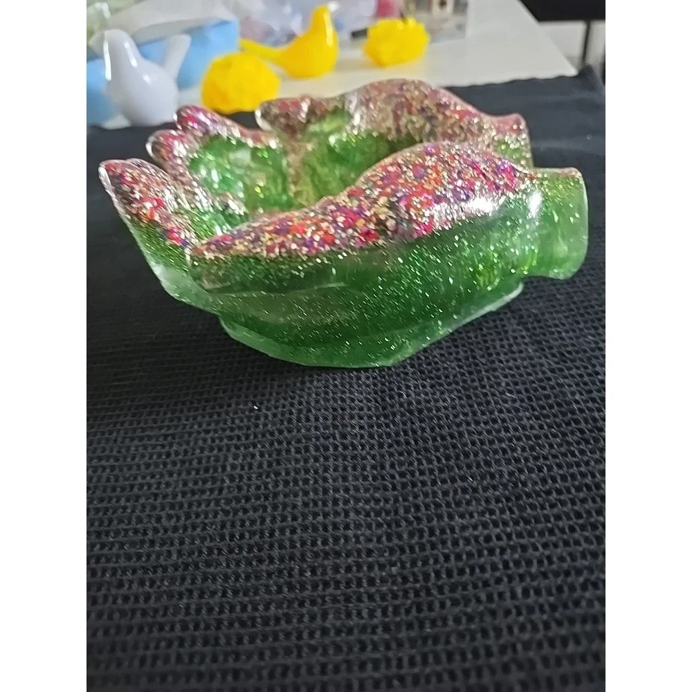 Cupped‎ Resin Hands Green Glitter Decoration Gift. Jewelry Candy Keys   590